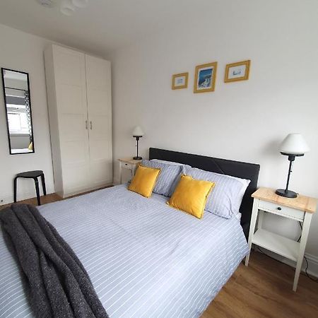One Bed Apartment With Sofa Bed Llandudno Luaran gambar
